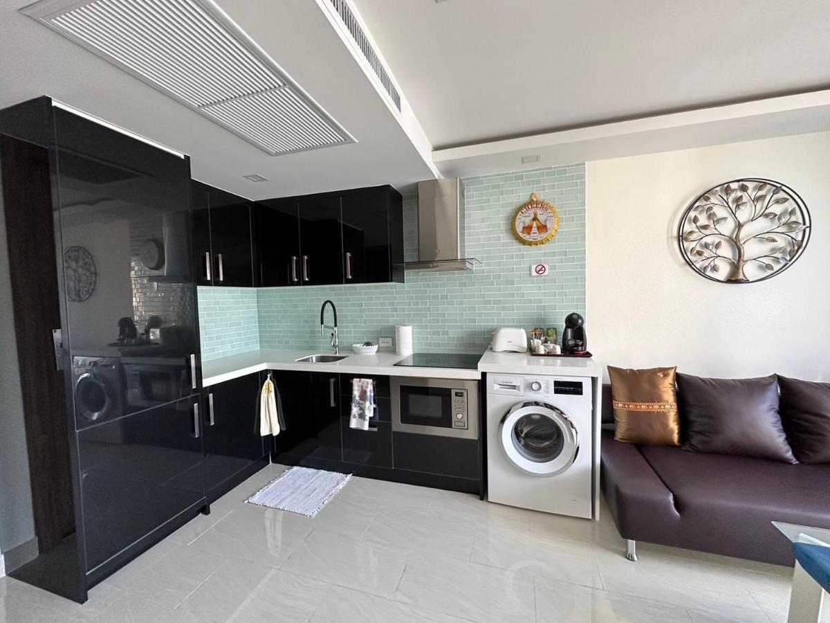 Luxury Business Suits In Grand Avenue By Pattaya City Estates Ngoại thất bức ảnh
