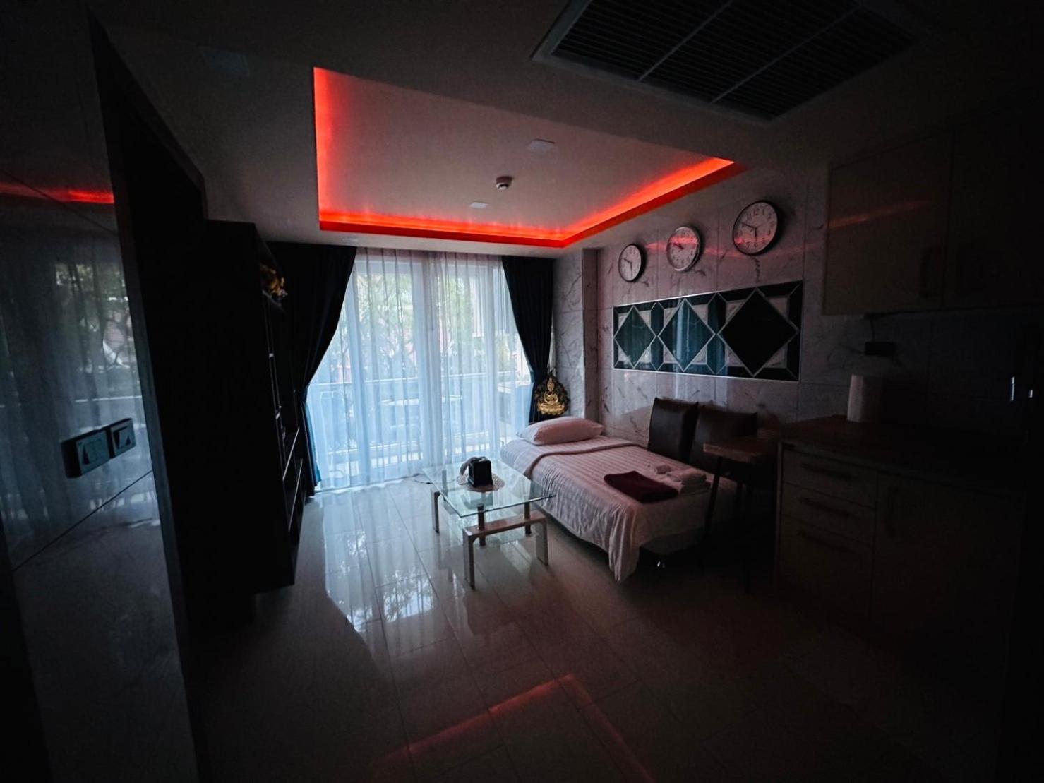 Luxury Business Suits In Grand Avenue By Pattaya City Estates Ngoại thất bức ảnh