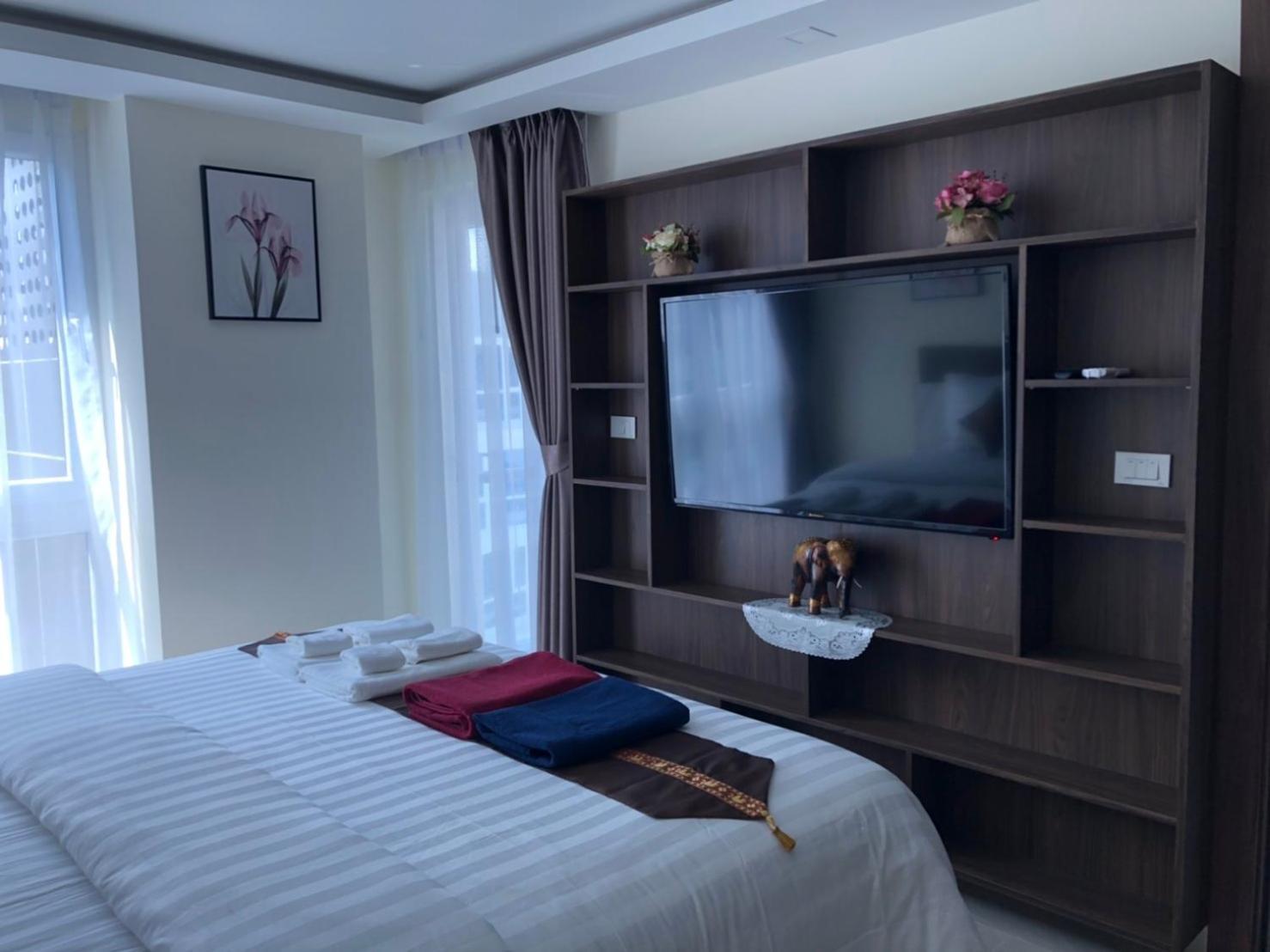 Luxury Business Suits In Grand Avenue By Pattaya City Estates Ngoại thất bức ảnh
