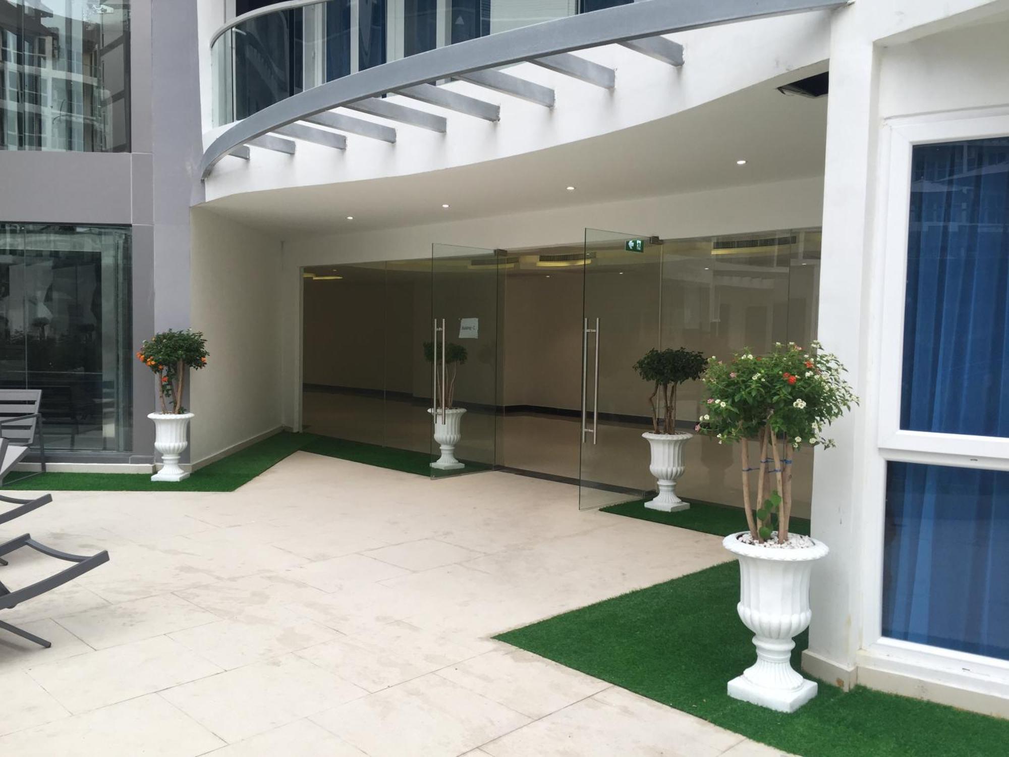 Luxury Business Suits In Grand Avenue By Pattaya City Estates Ngoại thất bức ảnh