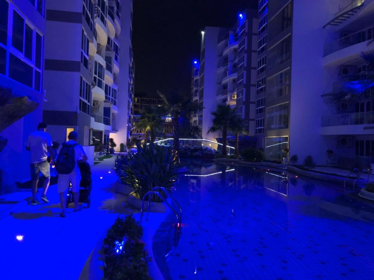 Luxury Business Suits In Grand Avenue By Pattaya City Estates Ngoại thất bức ảnh